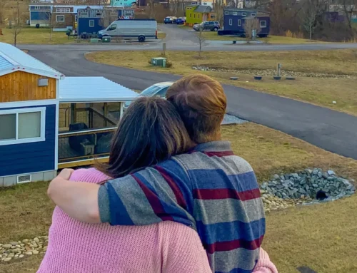 Tiny Living Starter Guide: How to Choose, Design & Downsize for Your First Tiny Home